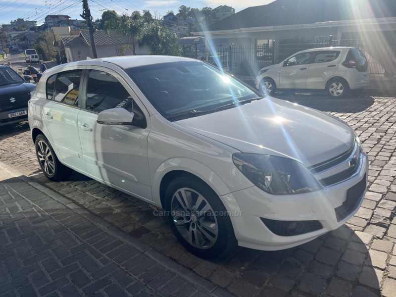 VECTRA 2.0 MPFI GT-X HATCH 8V FLEX 4P AUTOMÁTICO - 2011 - VERANóPOLIS