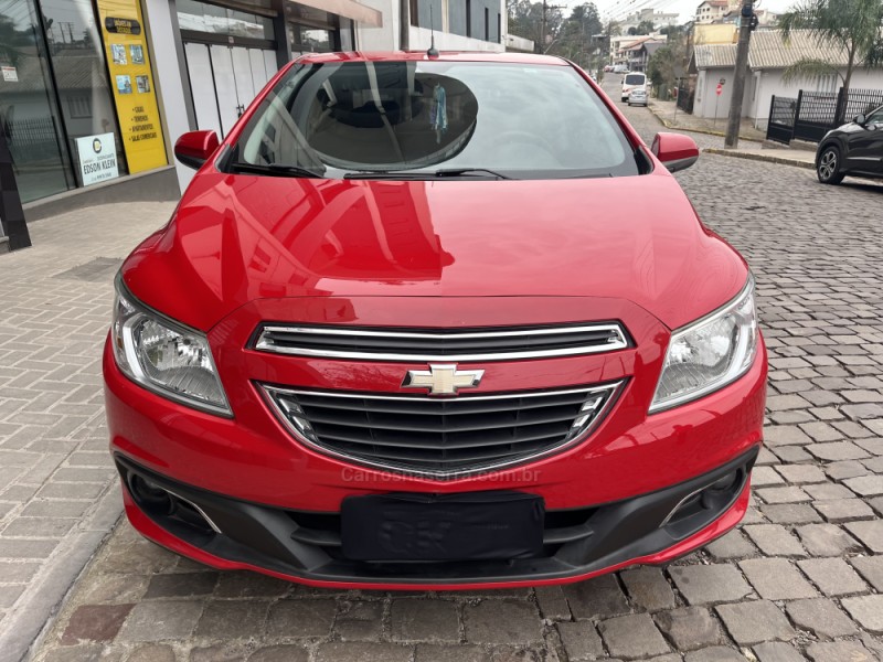 PRISMA 1.0 MPFI LT 8V FLEX 4P MANUAL - 2014 - VERANóPOLIS