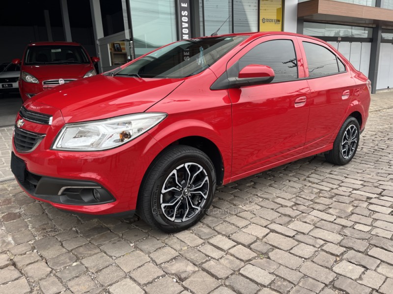 PRISMA 1.0 MPFI LT 8V FLEX 4P MANUAL - 2014 - VERANóPOLIS