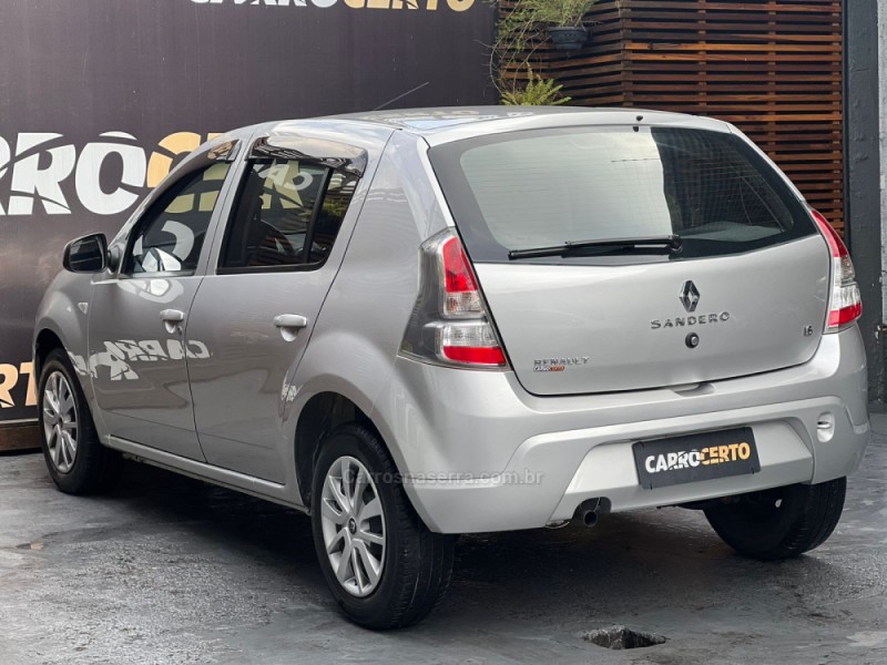 SANDERO 1.6 EXPRESSION 16V FLEX 4P MANUAL - 2014 - NOVO HAMBURGO