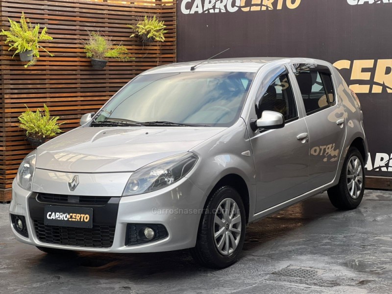 SANDERO 1.6 EXPRESSION 16V FLEX 4P MANUAL - 2014 - NOVO HAMBURGO