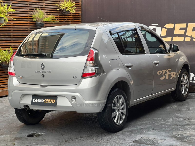 SANDERO 1.6 EXPRESSION 16V FLEX 4P MANUAL - 2014 - NOVO HAMBURGO