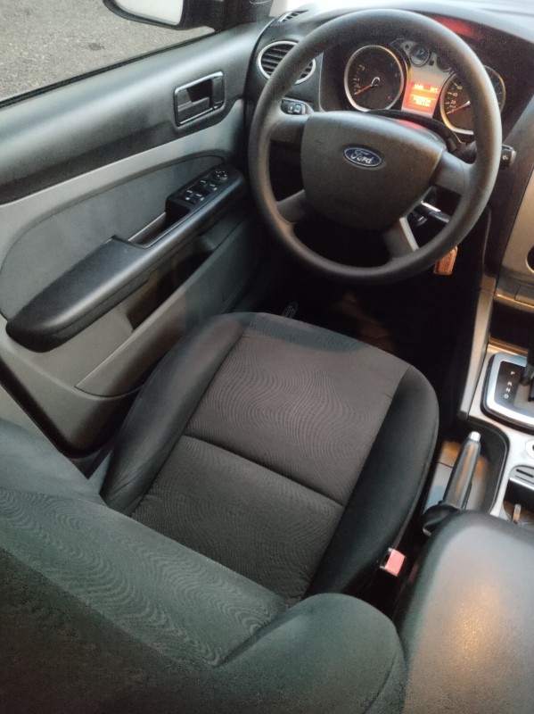 FOCUS 2.0 SE HATCH 16V FLEX 4P AUTO - 2009 - VALE REAL