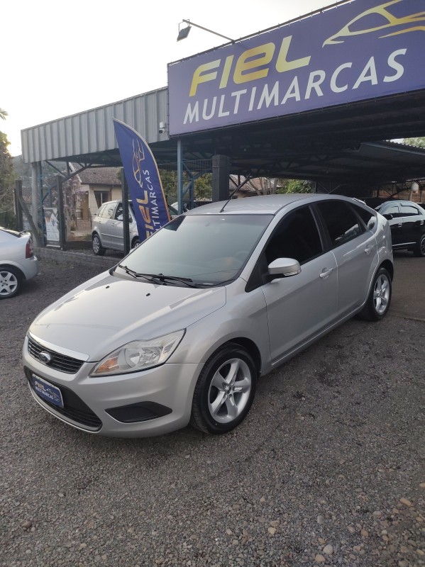 focus 2.0 se hatch 16v flex 4p auto 2009 vale real