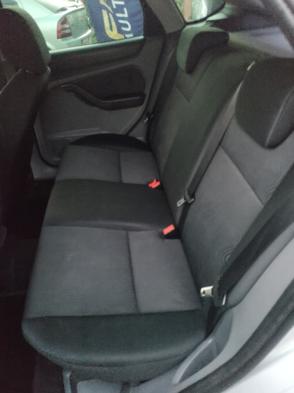 FOCUS 2.0 SE HATCH 16V FLEX 4P AUTO - 2009 - VALE REAL