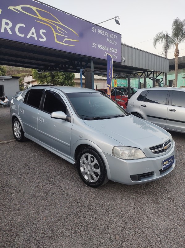 ASTRA 2.0 MPFI ADVANTAGE 8V FLEX 4P MANUAL - 2011 - VALE REAL