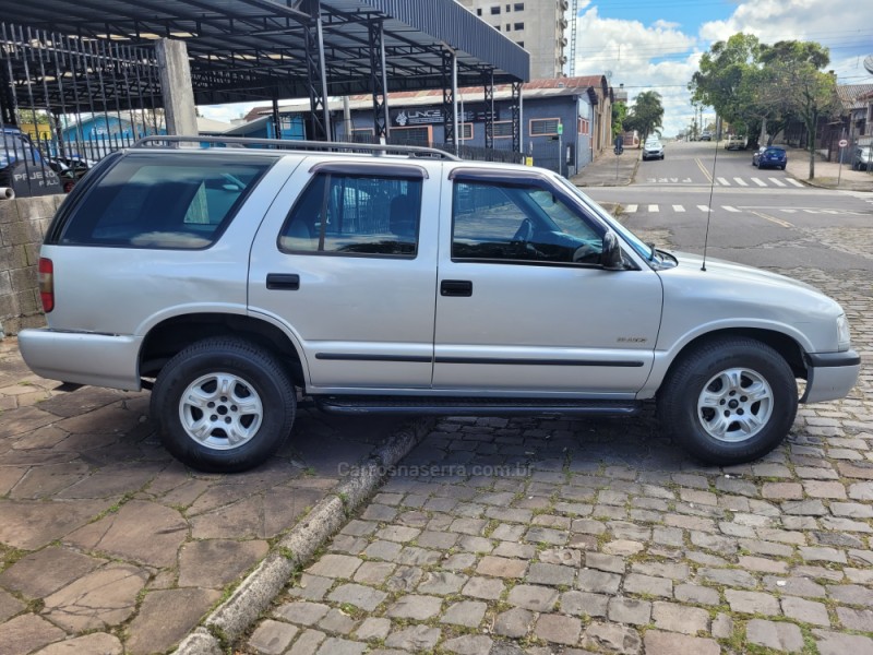 BLAZER 2.2 MPFI STD 4X2 8V GASOLINA 4P MANUAL - 2000 - CAXIAS DO SUL