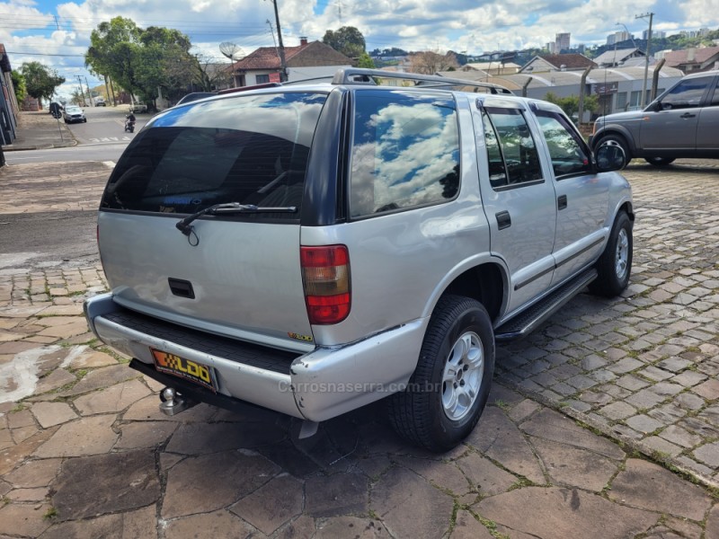 BLAZER 2.2 MPFI STD 4X2 8V GASOLINA 4P MANUAL - 2000 - CAXIAS DO SUL