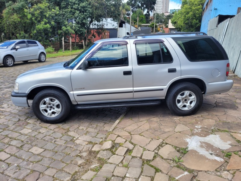BLAZER 2.2 MPFI STD 4X2 8V GASOLINA 4P MANUAL - 2000 - CAXIAS DO SUL