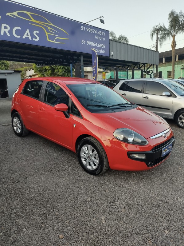 PUNTO 1.4 ATTRACTIVE ITALIA 8V FLEX 4P MANUAL - 2015 - VALE REAL