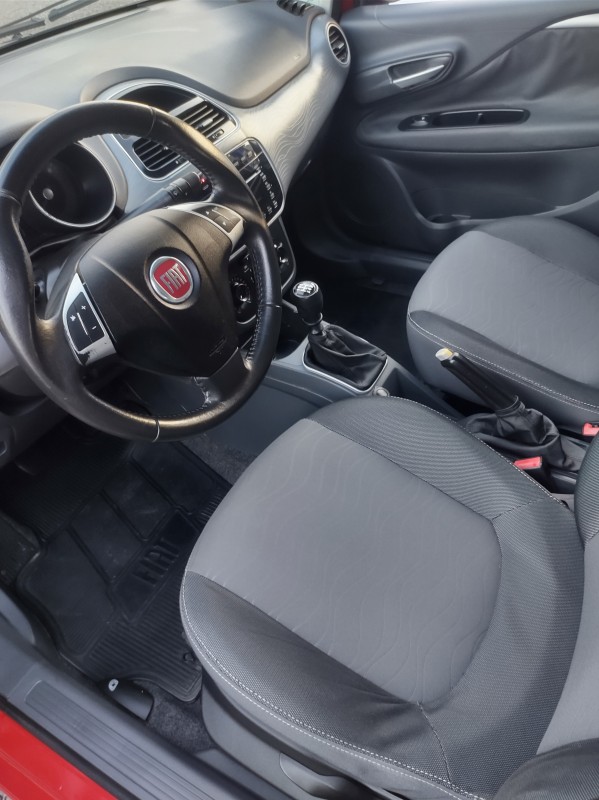 PUNTO 1.4 ATTRACTIVE ITALIA 8V FLEX 4P MANUAL - 2015 - VALE REAL