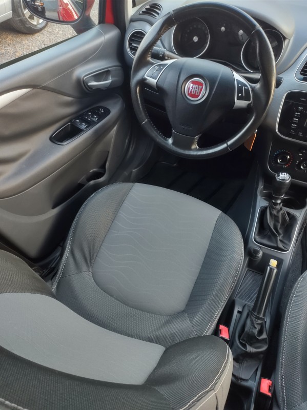 PUNTO 1.4 ATTRACTIVE ITALIA 8V FLEX 4P MANUAL - 2015 - VALE REAL
