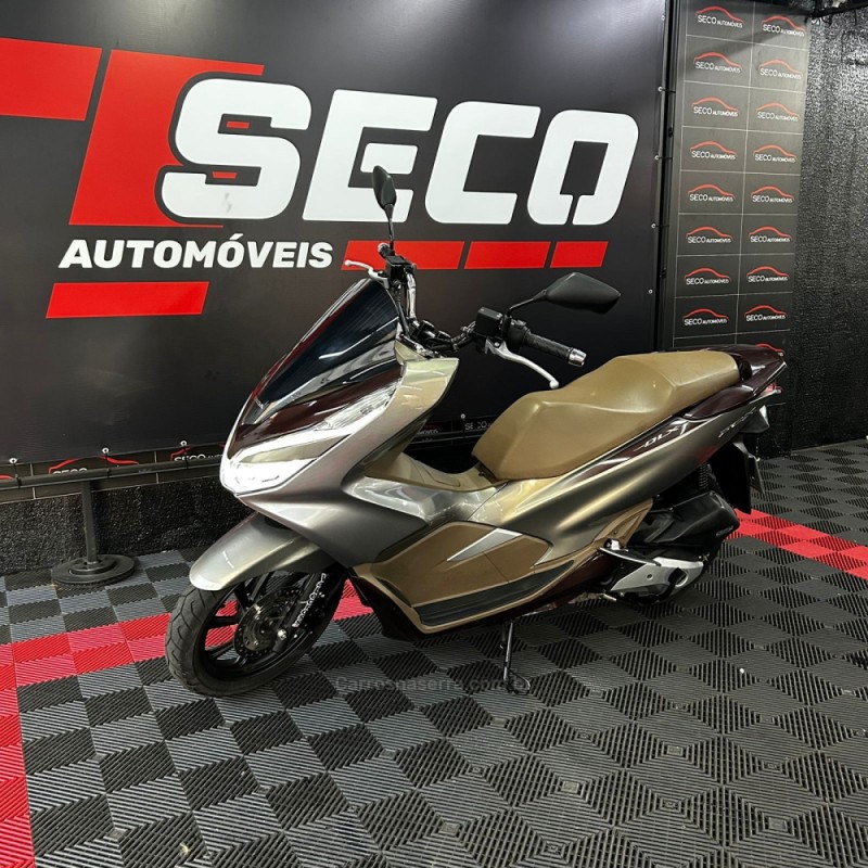 pcx 150 dlx abs 2022 passo fundo