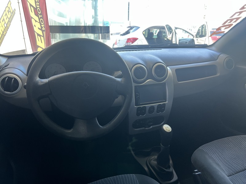 SANDERO 1.6 PRIVILÉGE 8V FLEX 4P MANUAL - 2010 - PORTãO