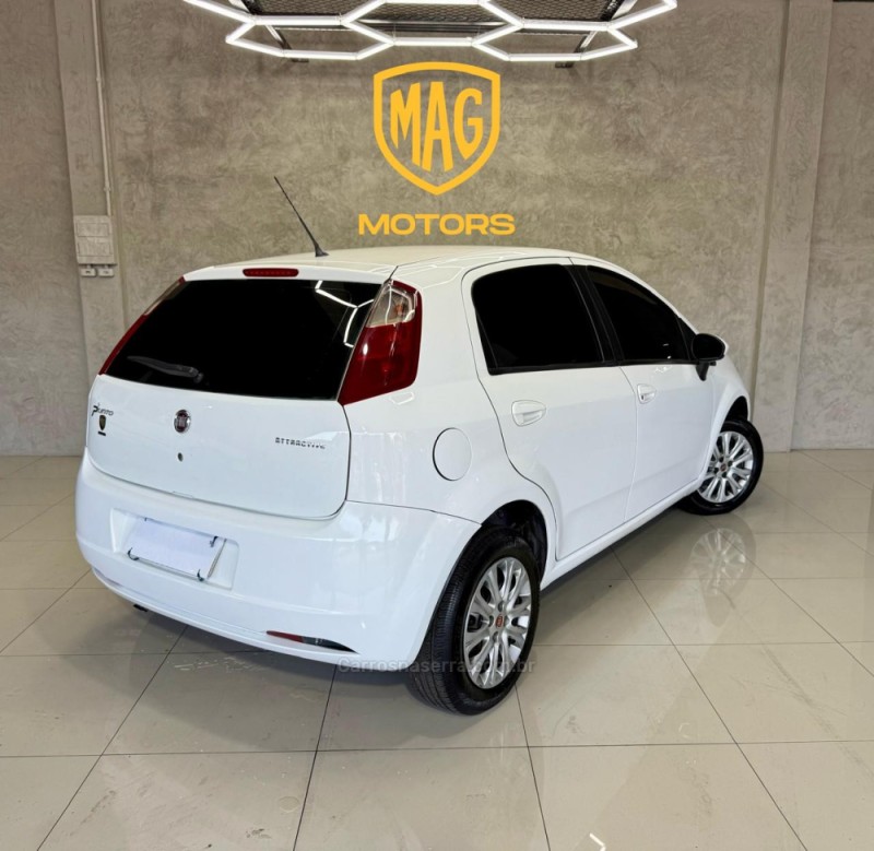 PUNTO 1.4 ATTRACTIVE 8V FLEX 4P MANUAL - 2011 - CAXIAS DO SUL