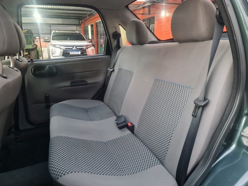 CLASSIC 1.0 MPFI LIFE 8V FLEX 4P MANUAL - 2009 - CANELA