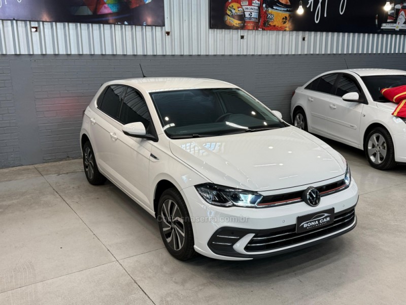 POLO 1.0 170 TSI 12V HIGHLINE FLEX 4P AUTOMÁTICO - 2023 - CAXIAS DO SUL