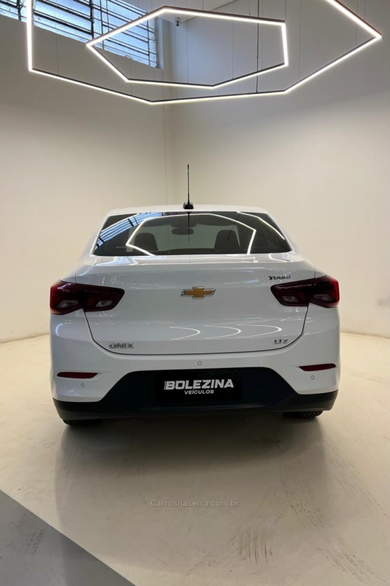 ONIX 1.0	LTZ PLUS 12V TURBO FLEX 4P AUTOMÁTICO - 2024 - NOVO HAMBURGO