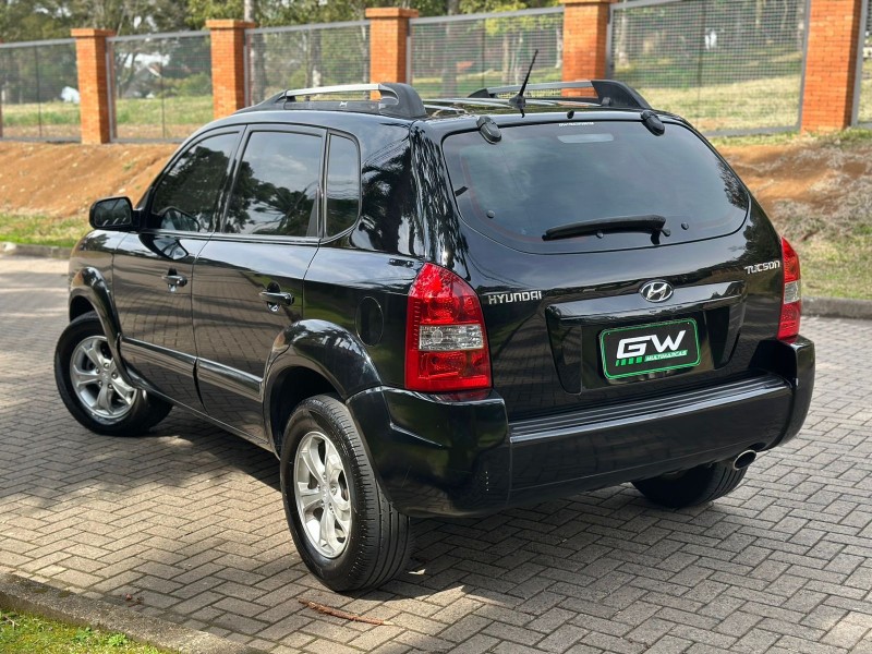 TUCSON 2.0 MPFI GL 16V 142CV 2WD GASOLINA 4P MANUAL - 2010 - CAXIAS DO SUL