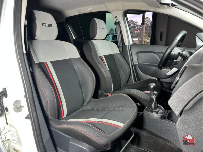 SANDERO 2.0 RS 16V FLEX 4P MANUAL - 2016 - CAXIAS DO SUL