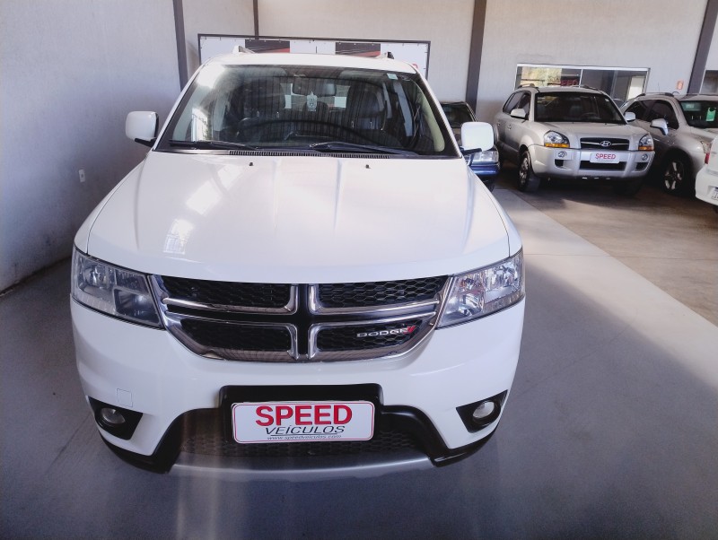 JOURNEY 3.6 RT V6 GASOLINA 4P AUTOMÁTICO - 2013 - SãO SEBASTIãO DO CAí