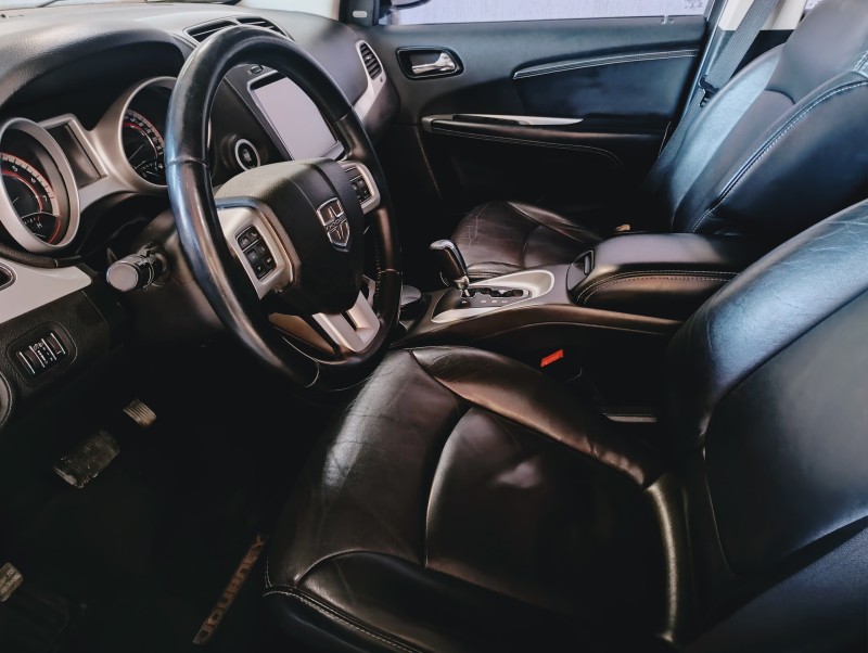 JOURNEY 3.6 RT V6 GASOLINA 4P AUTOMÁTICO - 2013 - SãO SEBASTIãO DO CAí