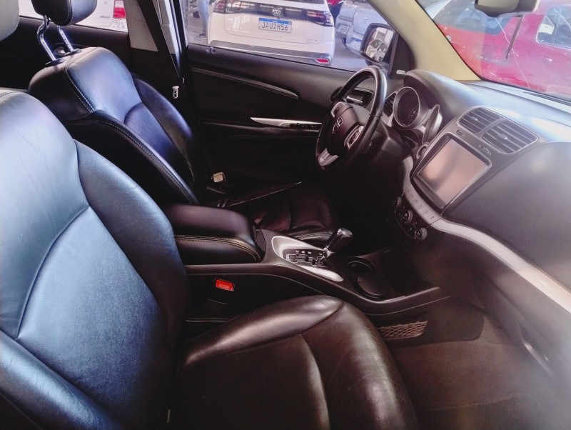 JOURNEY 3.6 RT V6 GASOLINA 4P AUTOMÁTICO - 2013 - SãO SEBASTIãO DO CAí