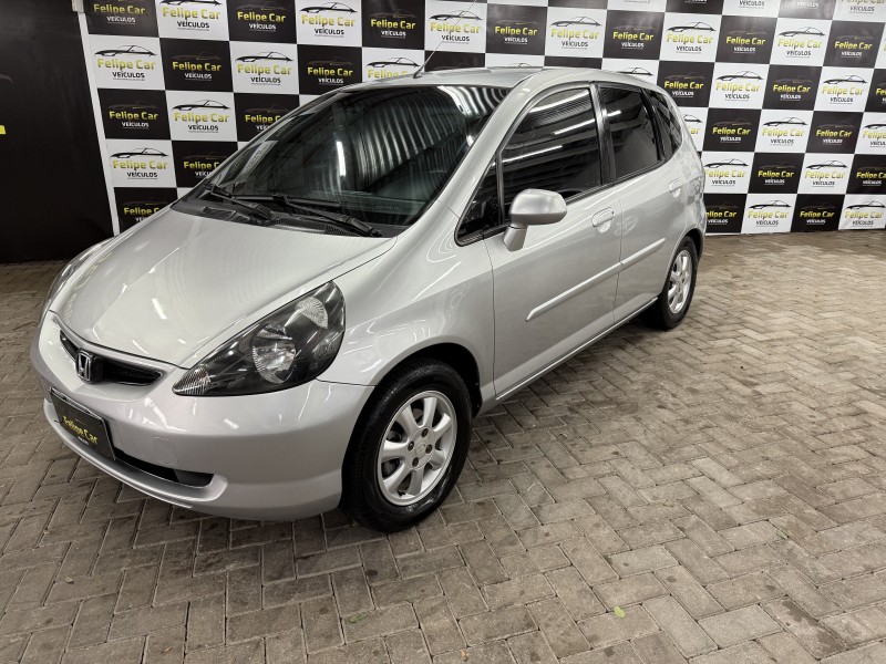 FIT 1.4 LX 8V GASOLINA 4P AUTOMÁTICO - 2004 - CAXIAS DO SUL