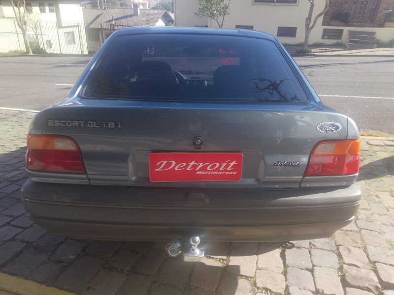 ESCORT 1.8 I GL 8V GASOLINA 2P MANUAL - 1995 - CAXIAS DO SUL