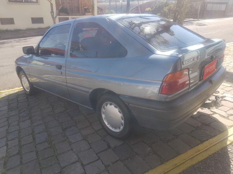 ESCORT 1.8 I GL 8V GASOLINA 2P MANUAL - 1995 - CAXIAS DO SUL