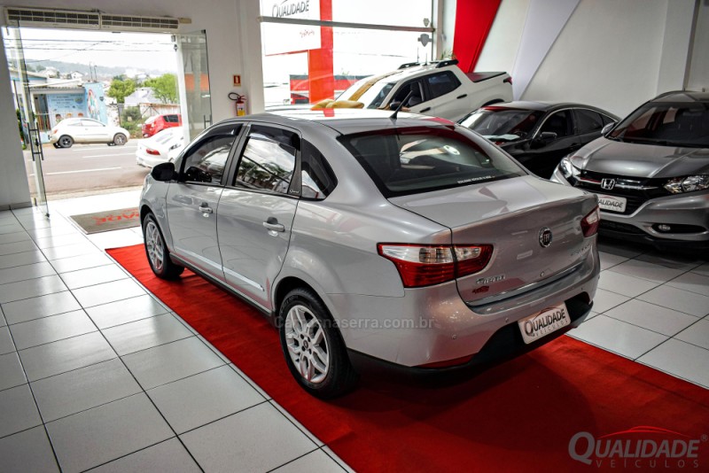 GRAND SIENA 1.6 MPI ESSENCE 16V FLEX 4P AUTOMATIZADO - 2014 - SANTA CRUZ DO SUL
