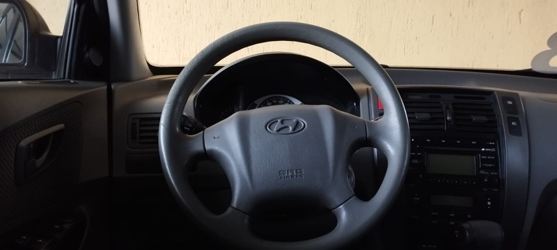 TUCSON 2.0 MPFI GLS BASE 16V 143CV 2WD FLEX 4P AUTOMÁTICO - 2013 - CANELA