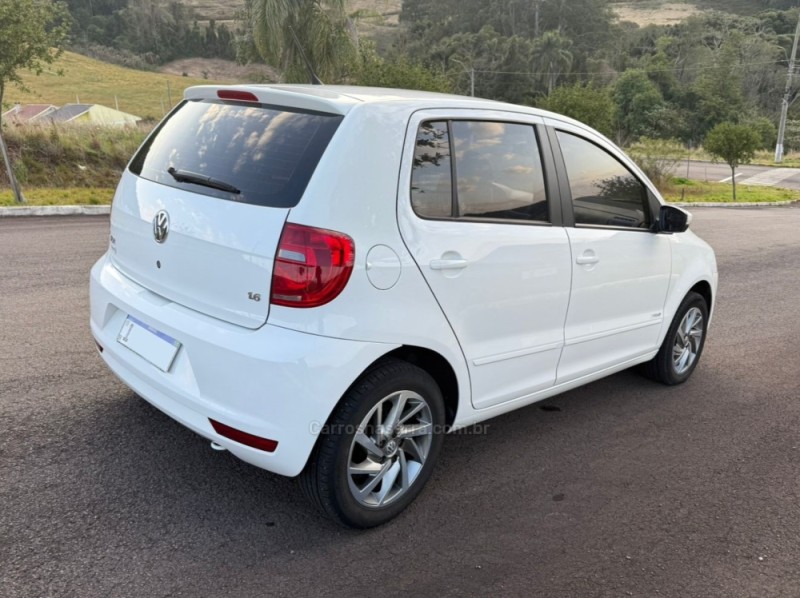 FOX 1.6 MI ITREND 8V FLEX 4P MANUAL - 2014 - NOVA BASSANO