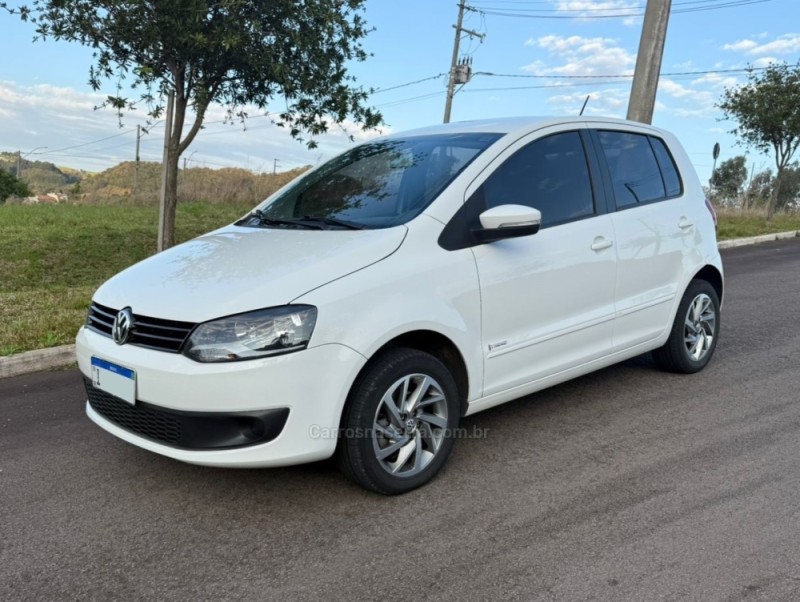 FOX 1.6 MI ITREND 8V FLEX 4P MANUAL - 2014 - NOVA BASSANO
