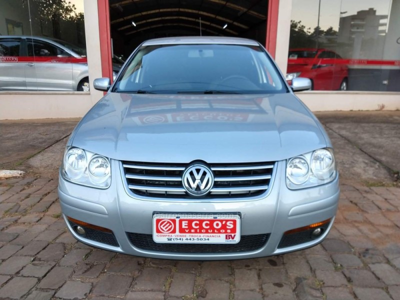 BORA 2.0 MI 8V GASOLINA 4P AUTOMÁTICO - 2009 - GUAPORé