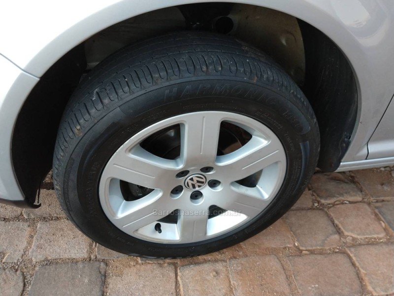 BORA 2.0 MI 8V GASOLINA 4P AUTOMÁTICO - 2009 - GUAPORé