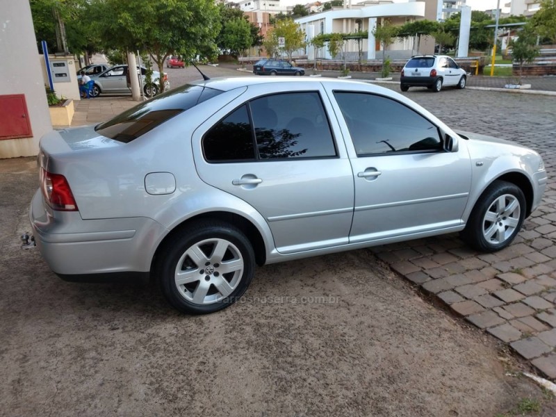BORA 2.0 MI 8V GASOLINA 4P AUTOMÁTICO - 2009 - GUAPORé