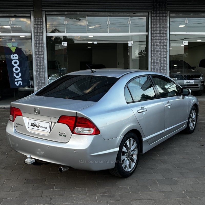 CIVIC 1.8 LXL SE 16V FLEX 4P MANUAL - 2011 - VACARIA