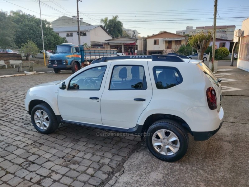 DUSTER 1.6 EXPRESSION 4X2 16V FLEX 4P MANUAL - 2020 - GUAPORé