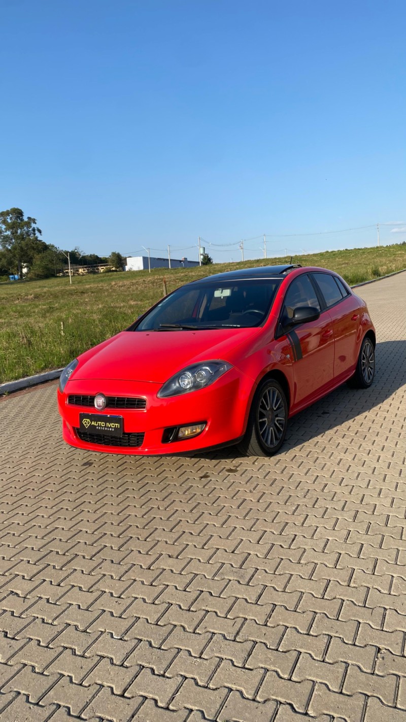 BRAVO 1.8 SPORTING 16V FLEX 4P AUTOMATIZADO - 2013 - IVOTI