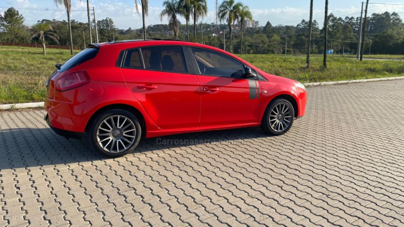 BRAVO 1.8 SPORTING 16V FLEX 4P AUTOMATIZADO - 2013 - IVOTI