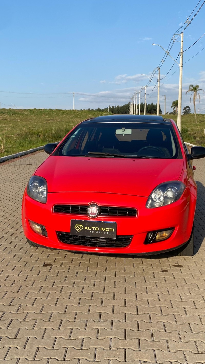 BRAVO 1.8 SPORTING 16V FLEX 4P AUTOMATIZADO - 2013 - IVOTI