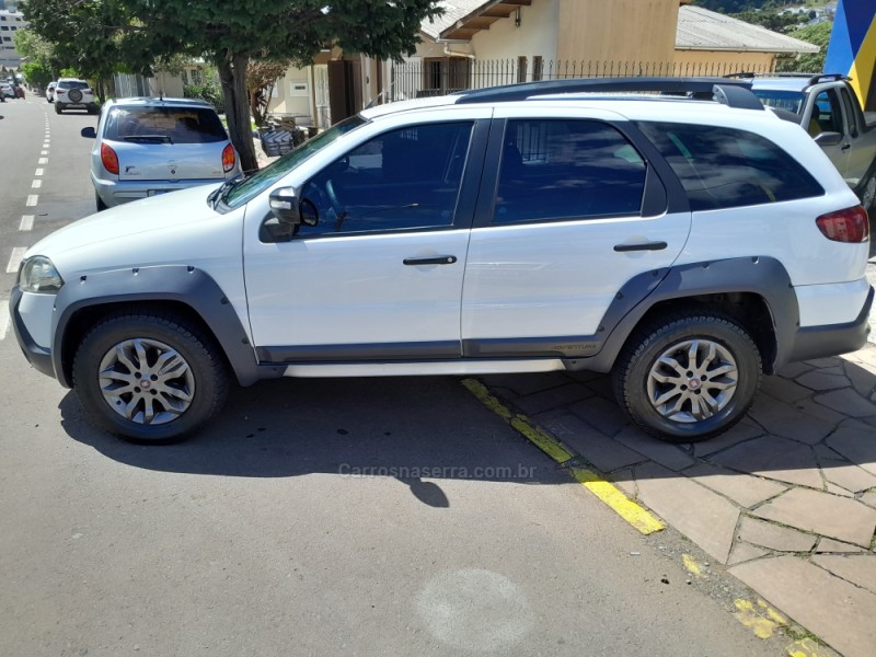 PALIO 1.8 MPI ADVENTURE WEEKEND 16V FLEX 4P MANUAL - 2013 - NOVA PRATA