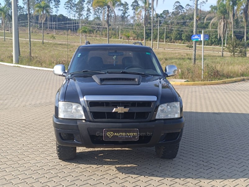 BLAZER 2.4 MPFI ADVANTAGE 4X2 8V FLEX 4P MANUAL - 2011 - IVOTI