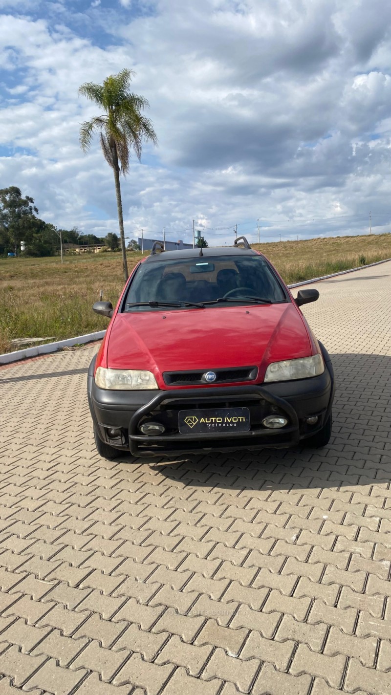 PALIO 1.8 MPI ADVENTURE WEEKEND 8V GASOLINA 4P MANUAL - 2003 - IVOTI