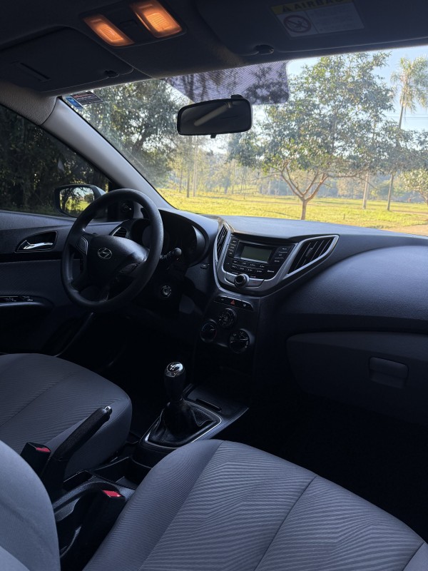 HB20S 1.6 COMFORT PLUS 16V FLEX 4P MANUAL - 2015 - ARROIO DO MEIO