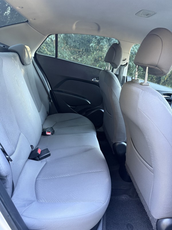 HB20S 1.6 COMFORT PLUS 16V FLEX 4P MANUAL - 2015 - ARROIO DO MEIO