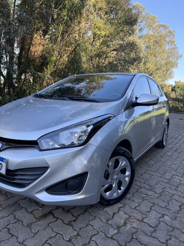 HB20S 1.6 COMFORT PLUS 16V FLEX 4P MANUAL - 2015 - ARROIO DO MEIO