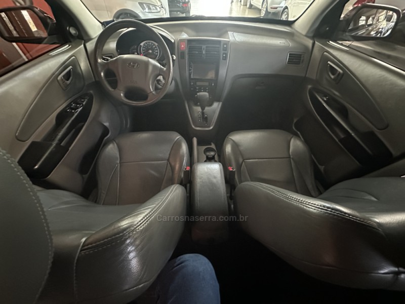 TUCSON 2.0 MPFI GLS 16V 143CV 2WD FLEX 4P AUTOMÁTICO - 2010 - NOVA PRATA