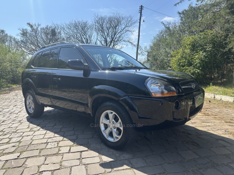 TUCSON 2.0 MPFI GLS 16V 143CV 2WD FLEX 4P AUTOMÁTICO - 2010 - NOVA PRATA